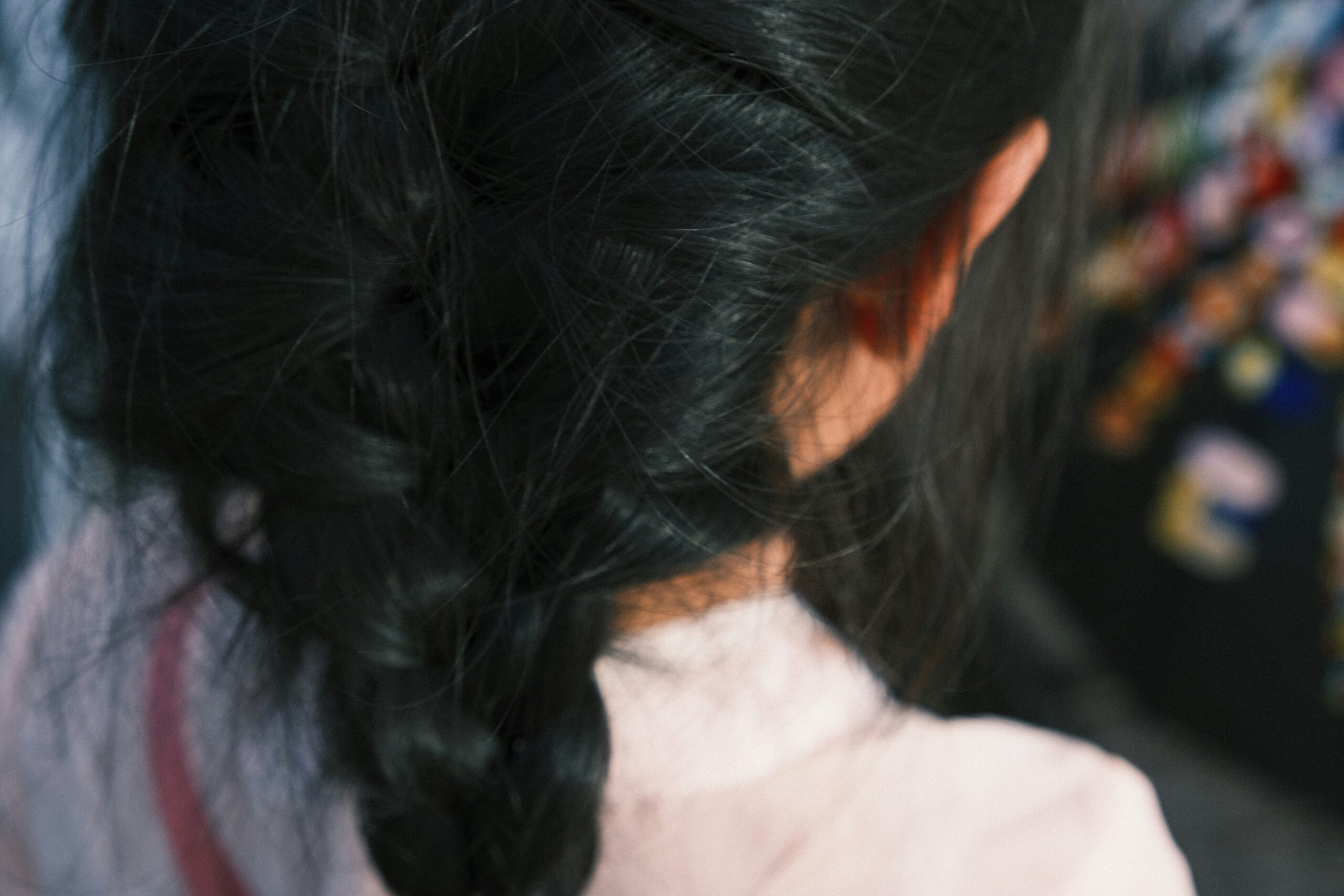 Luxe Finishing: Mastering the Art of Hair Updos with Style and Panache